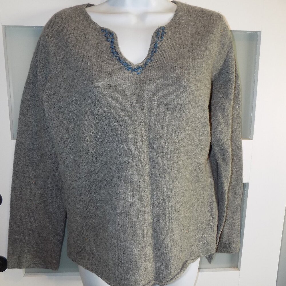 Abercrombie & Fitch Gray Lambswool Blend V-Neck Sweater Size L Women's